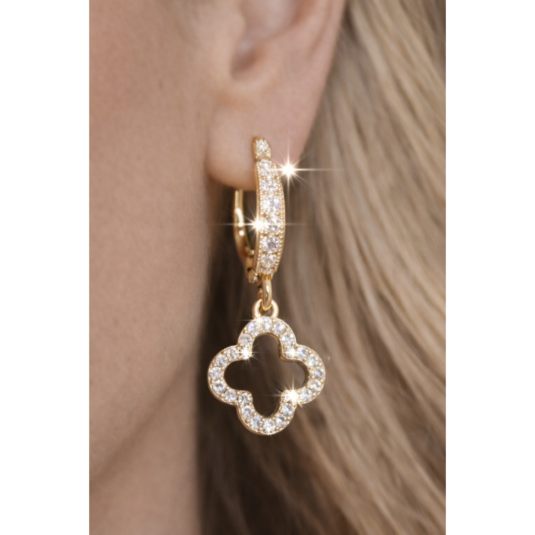 Lumière Clover Jewelry Set